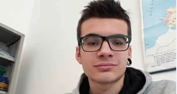 L'appello della mamma per il figlio scomparso