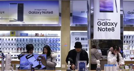 Samsung: quarto trimestre 2017 record, utili a +72,9%