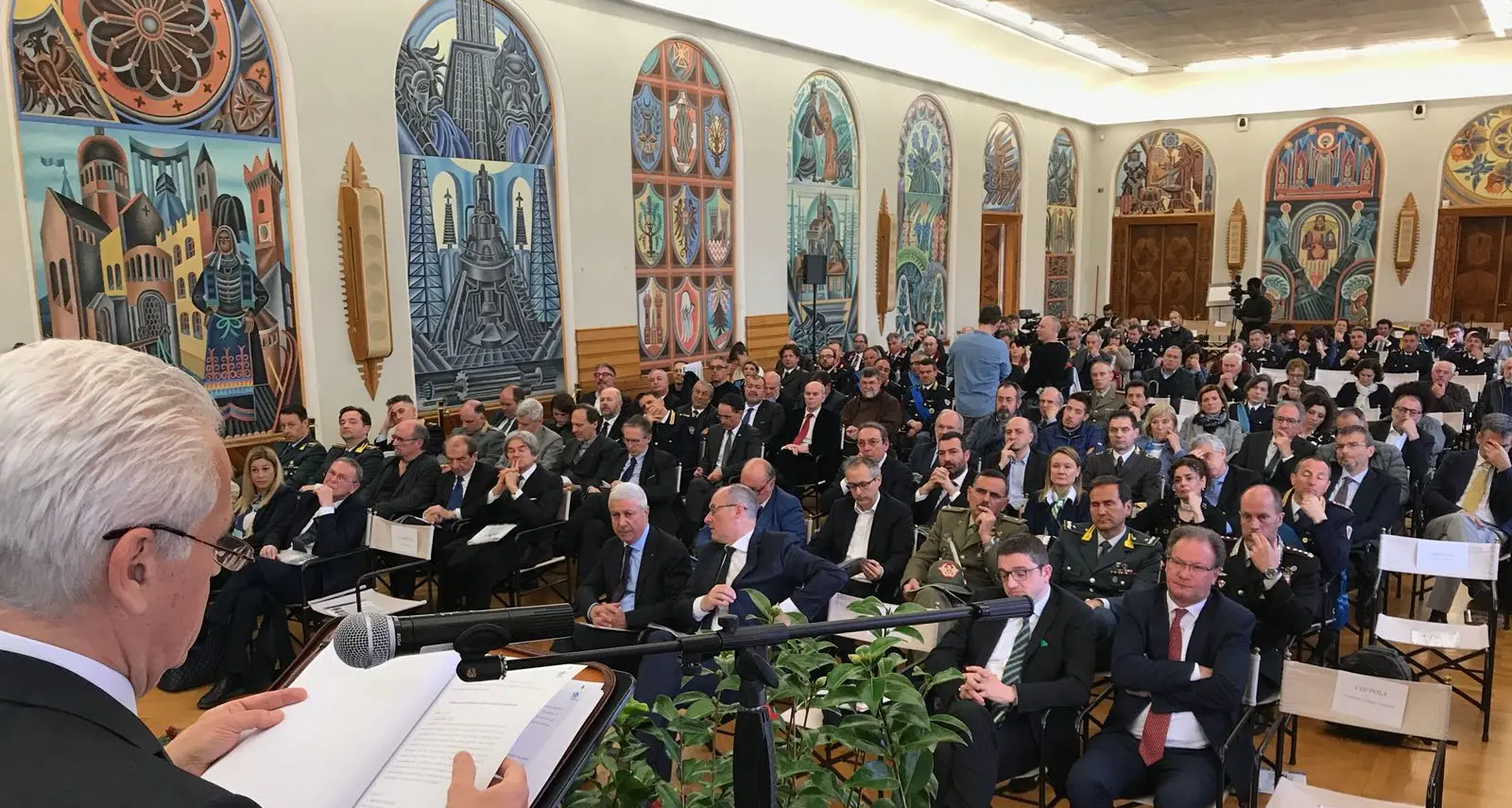 Tre denunce al giorno e 14600 reati: i numeri di un anno di lavoro della polizia
