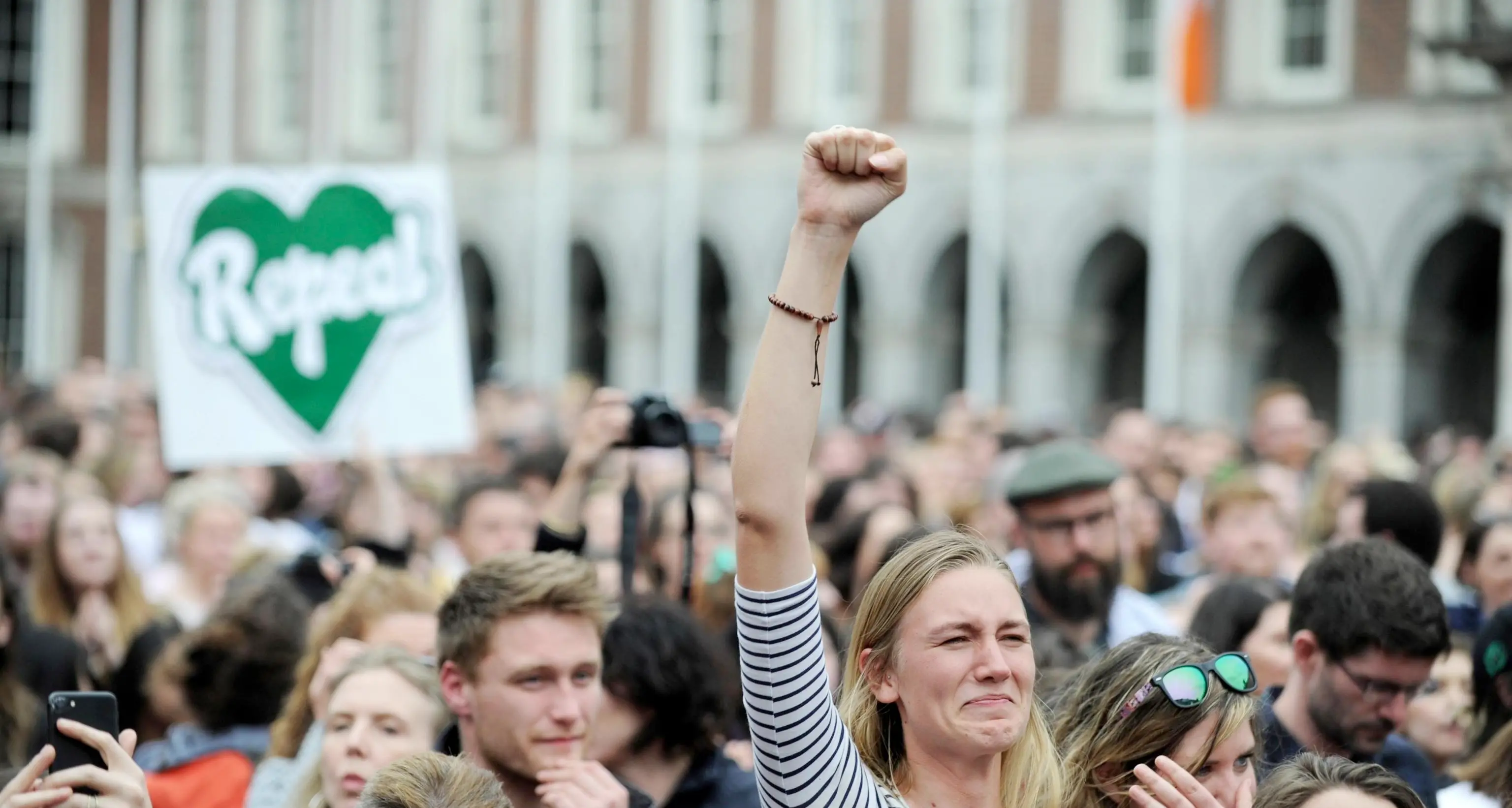 La (ex) cattolicissima Irlanda dice sì all'aborto: un voto storico
