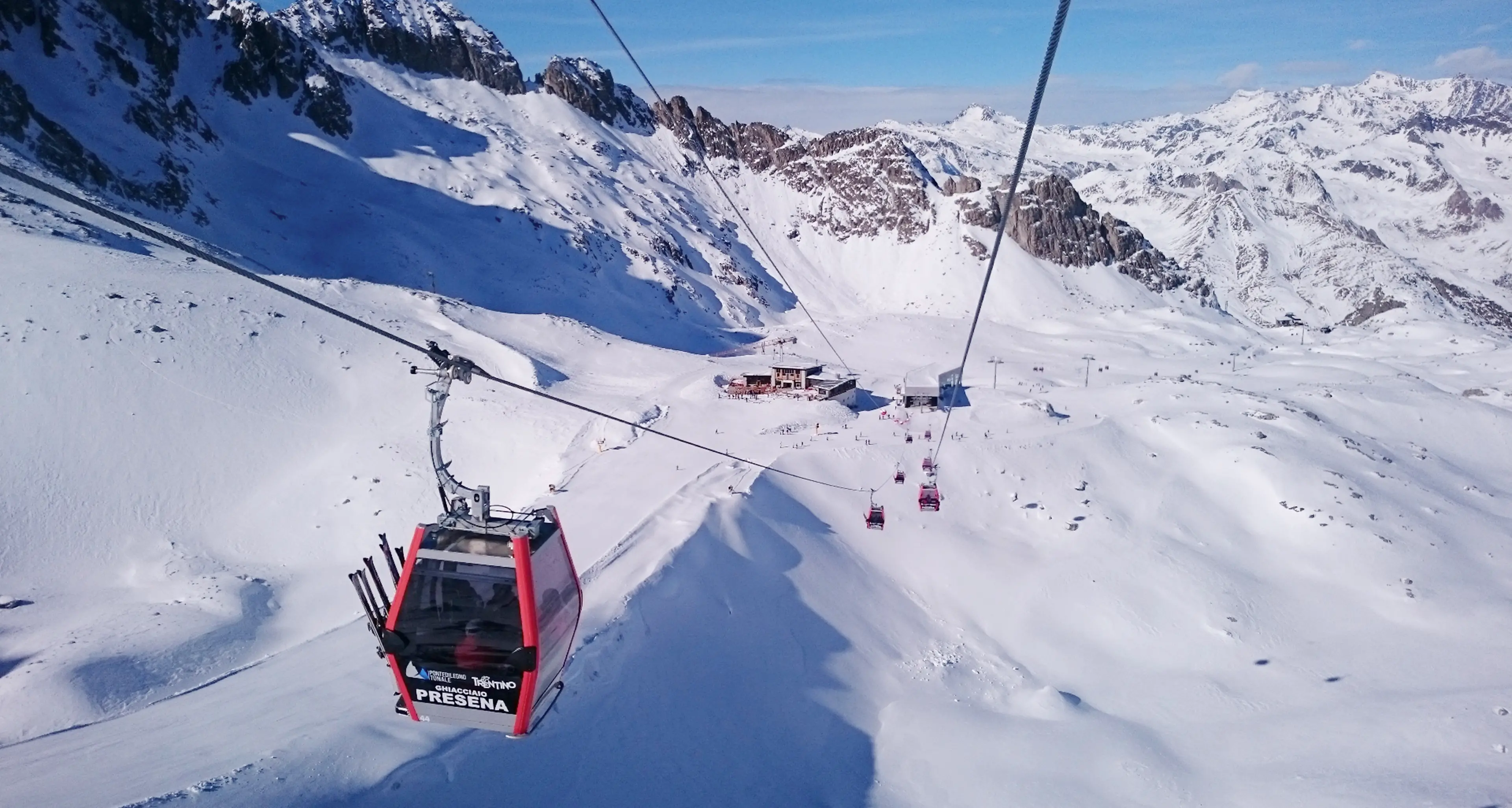 La neve c'è: da sabato si scia in Presena, e a prezzo scontato