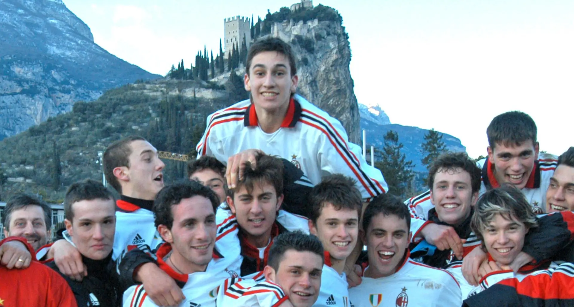 Il Trofeo Beppe Viola ricorderà Astori che lo vinse nel 2004 con il Milan