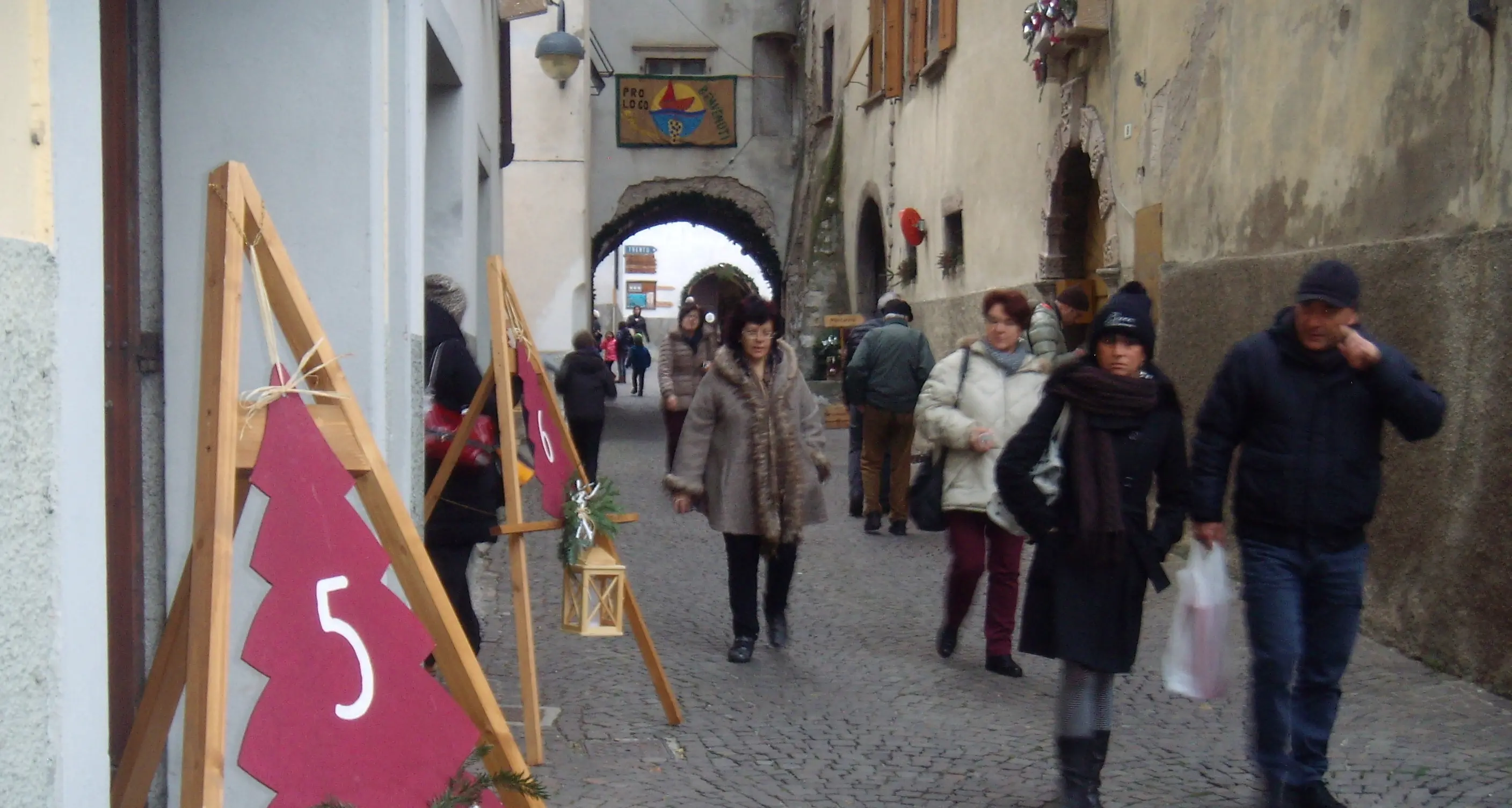 A Santa Massenza 27 espositori al \"Mercatino delle emozioni\"