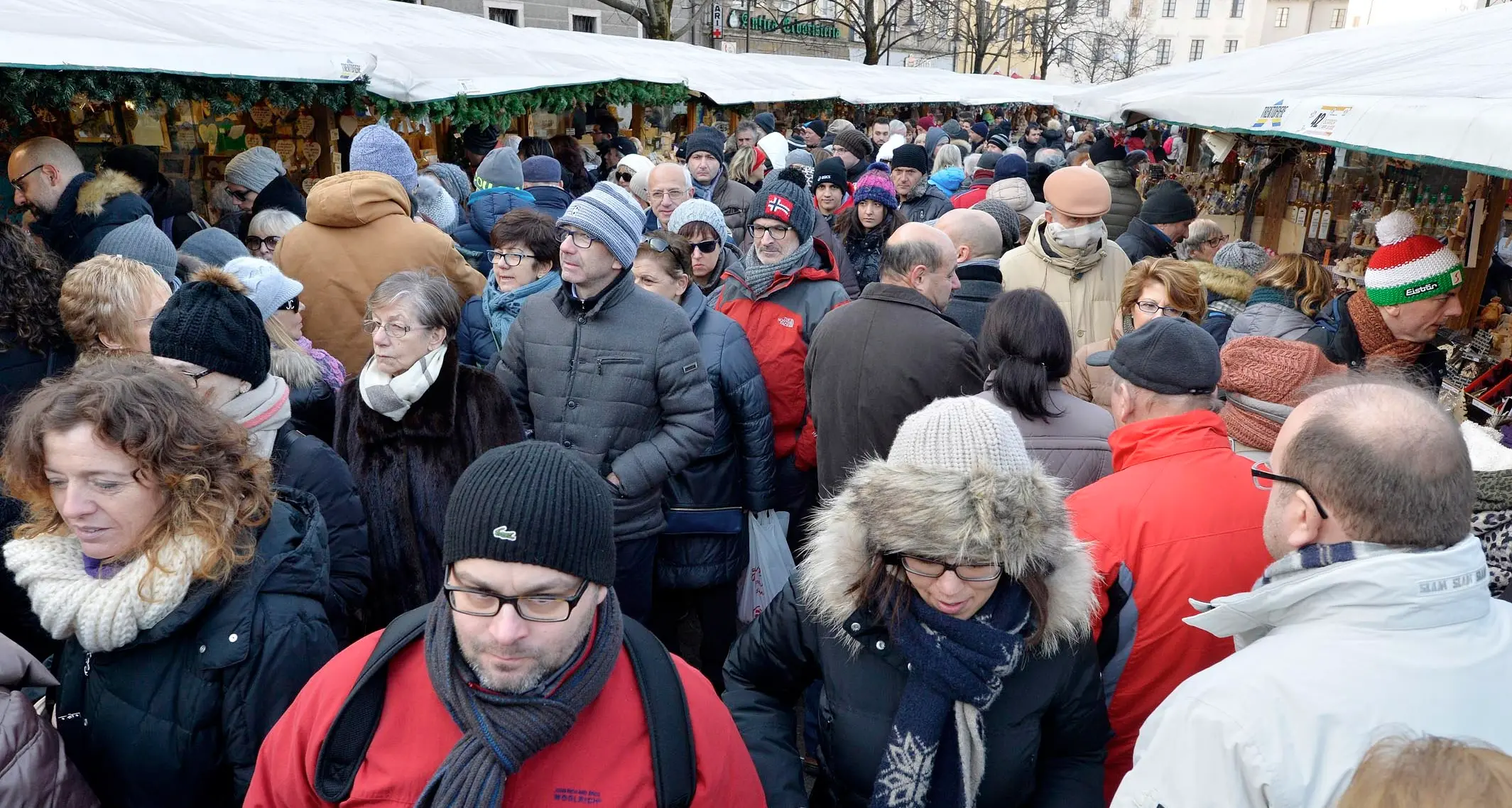 Fiera di Santa Lucia a Trento sabato e domenica in città 400 bancarelle (occhio al traffico)