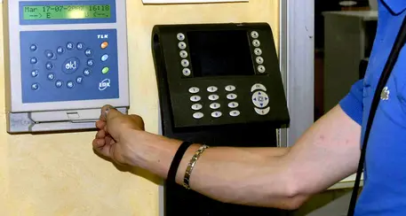 Metà dipendenti di un comune indagati per assenteismo