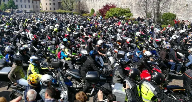 Inizia la stagione dei «centauri» C'è la benedizione delle moto