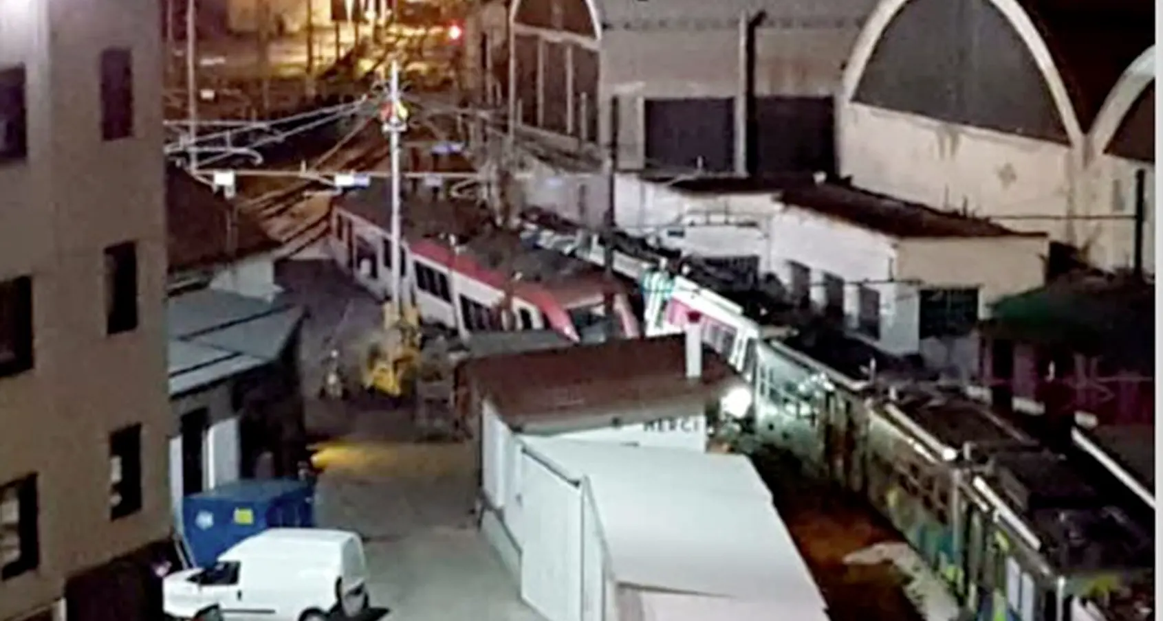 Trento-Malè, scontro tra treni nella rimessa dei convogli