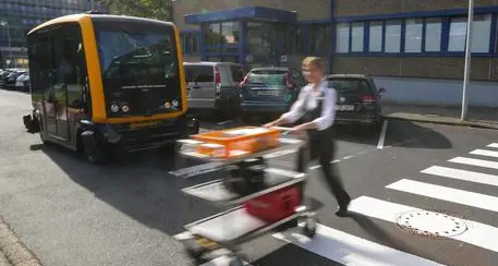 Auto senza pilota, al via la sperimentazione in Italia
