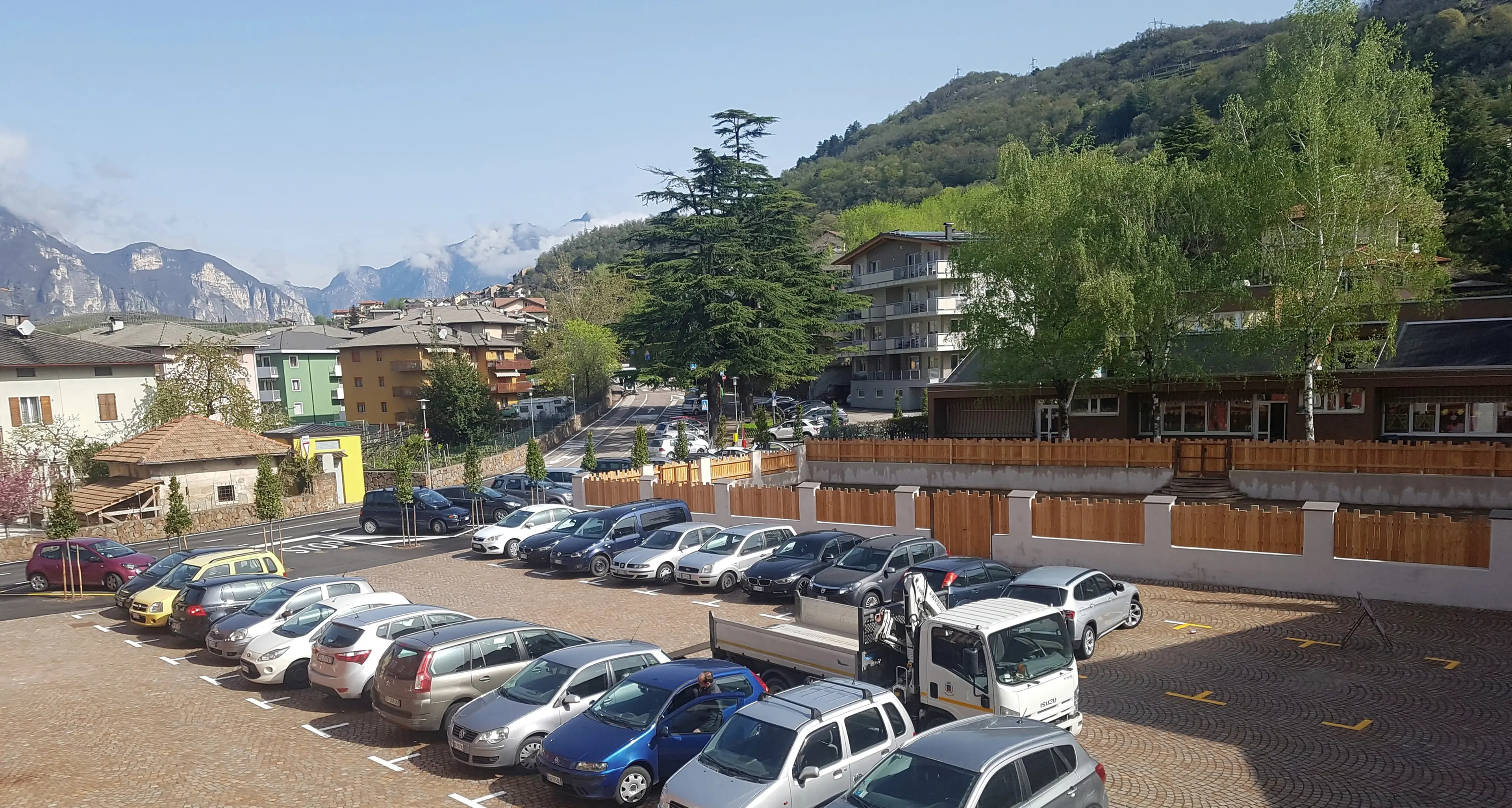 Nel parcheggio di Palazzo Maffei disco orario di 2 ore e 18 posti auto