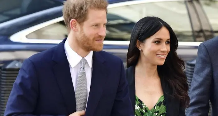 Stile Meghan, subito sold out l'abito verde che ha indossato
