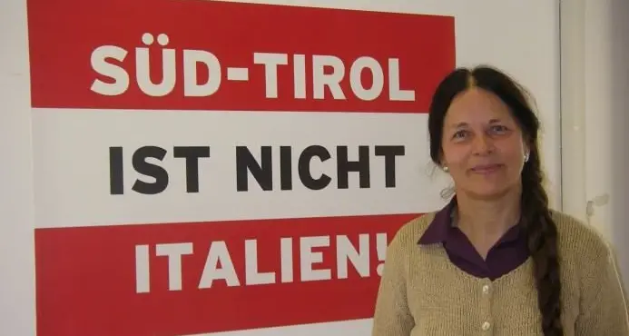 Manifesto choc dei Freiheitlichen: Eva Klotz e altri 3 rinviati a giudizio