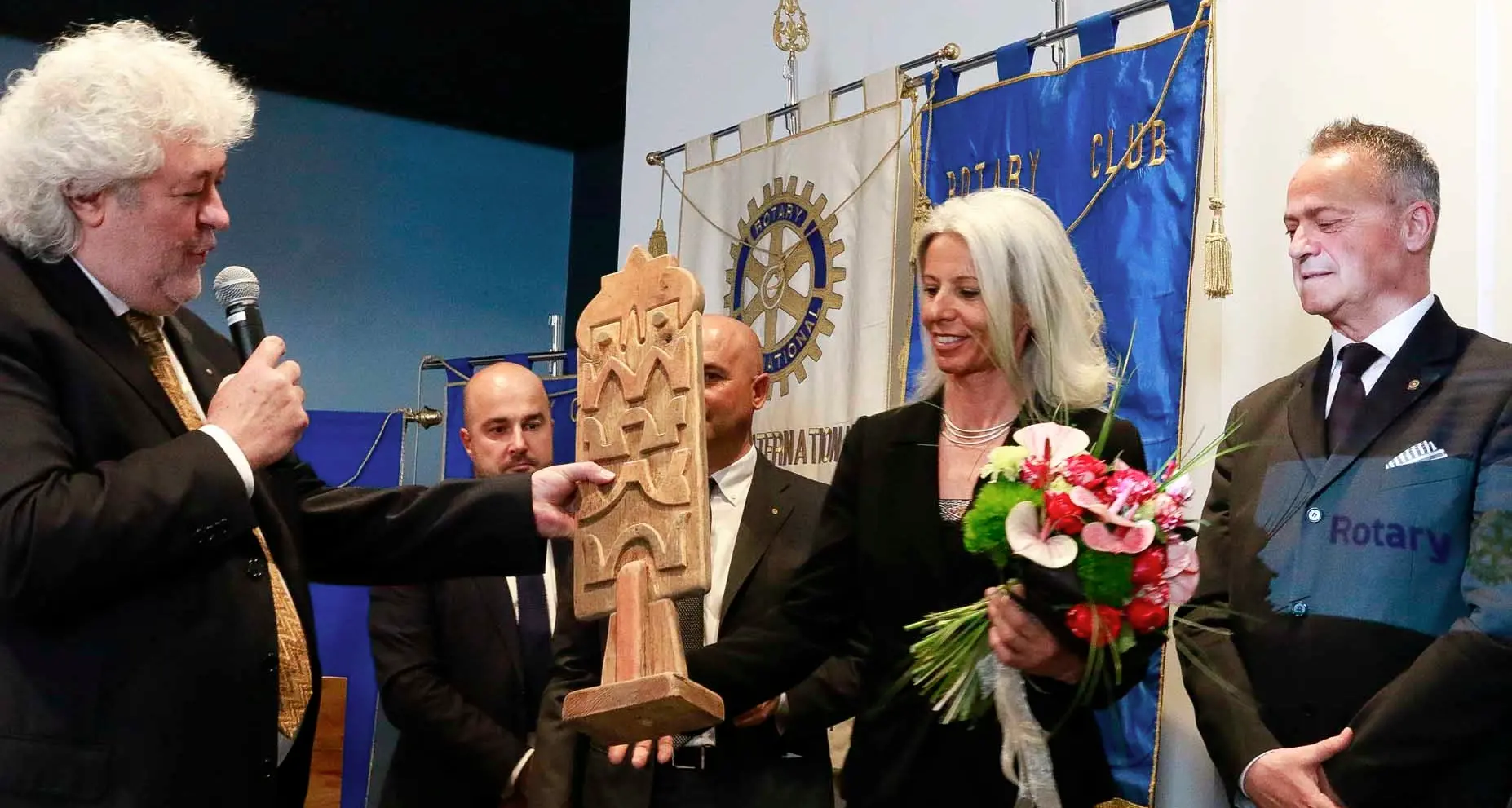 Bellutti, un premio ai valori dagli 11 club del Rotary