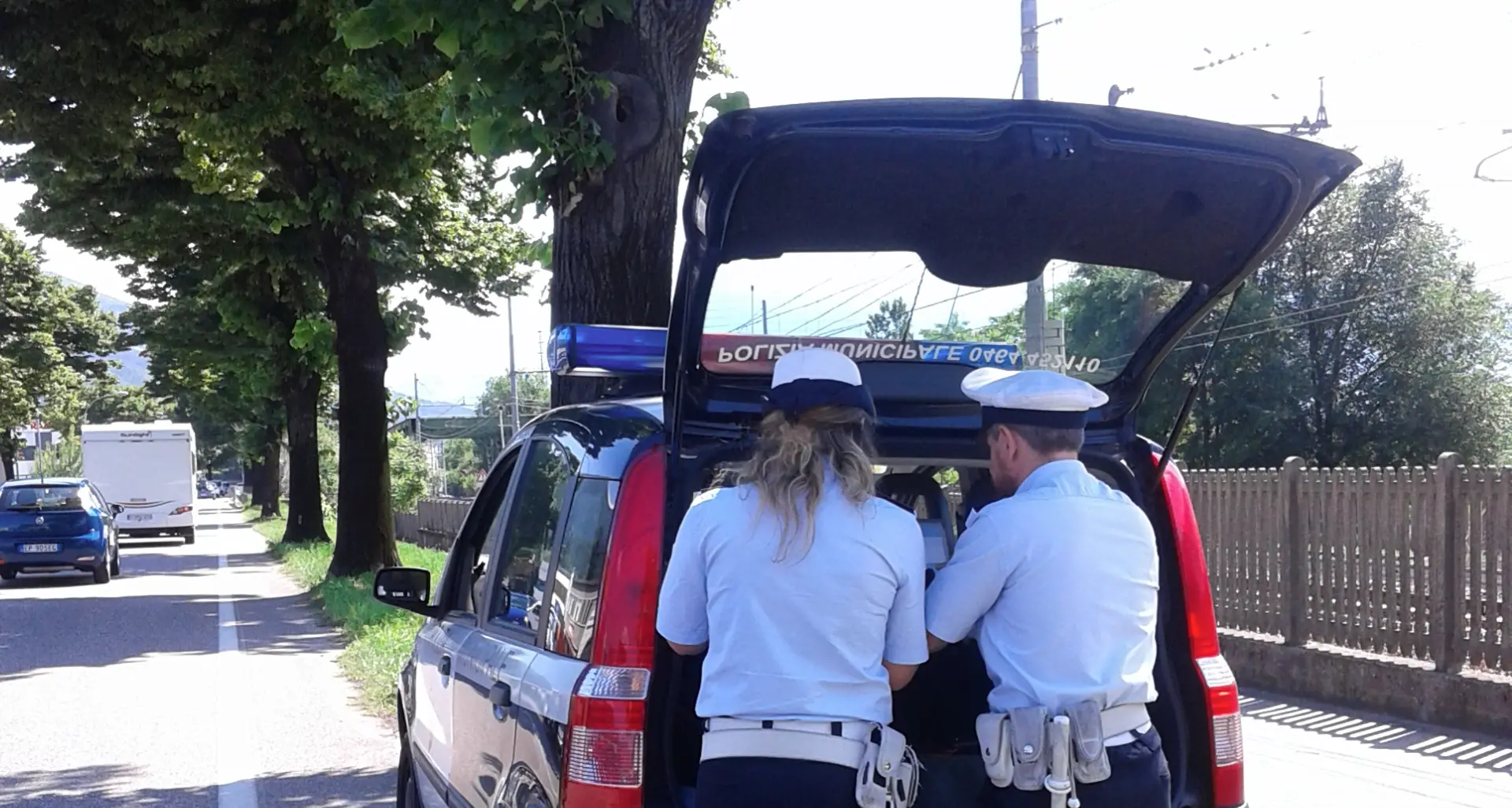 Vigili e profughi, il caso politico Bando contestato da parlamentari