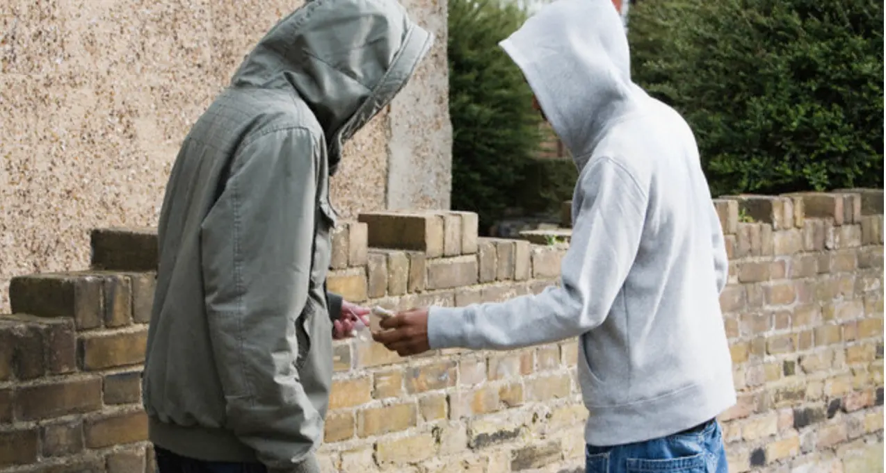 «In centro storico a Trento dilaga la violenza» L'associazione di Torre Vanga: «Vere bande»