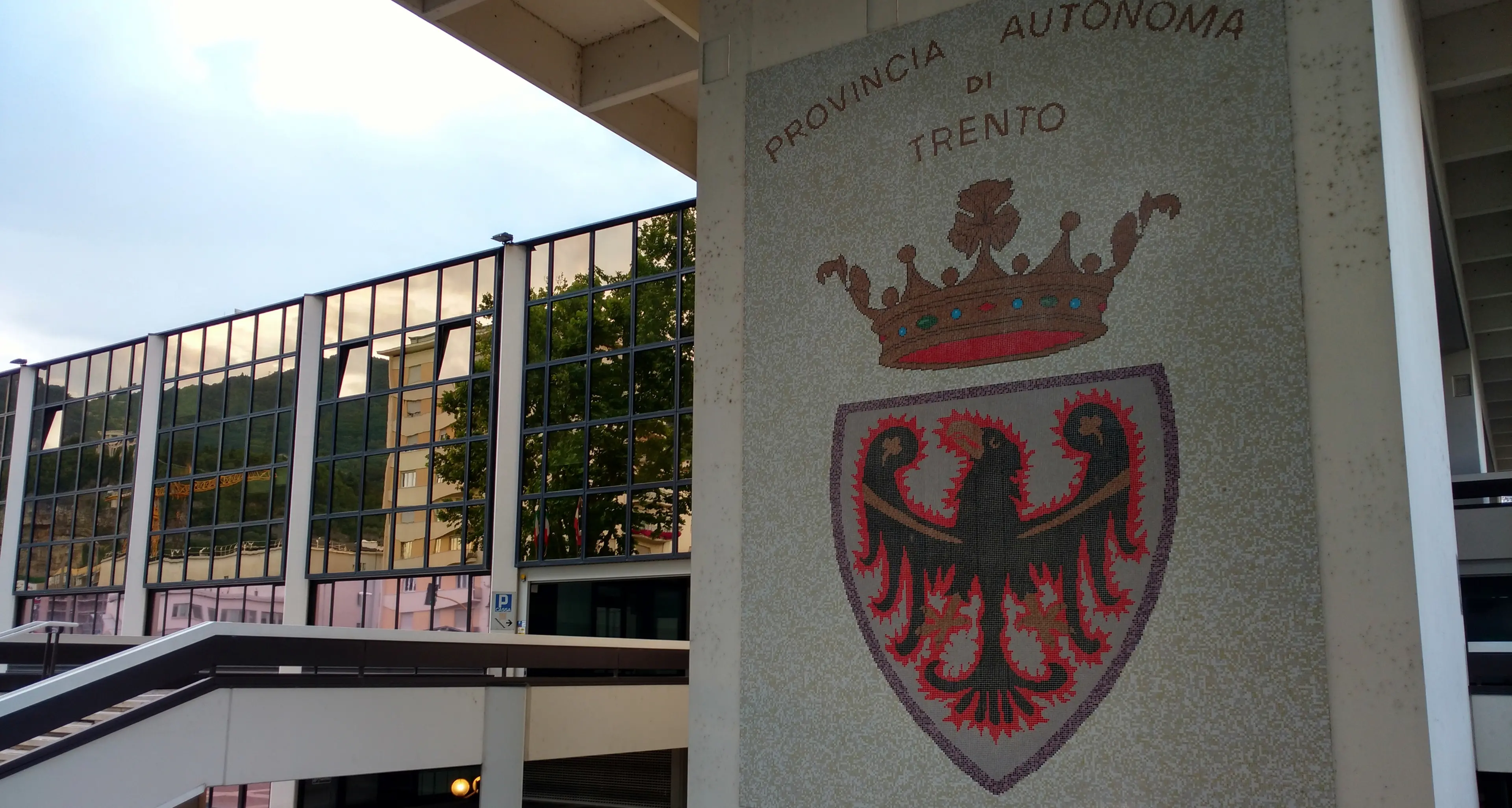 Contratti, la Provincia stanzia 22 milioni di euro per i rinnovi di 33mila dipendenti pubblici
