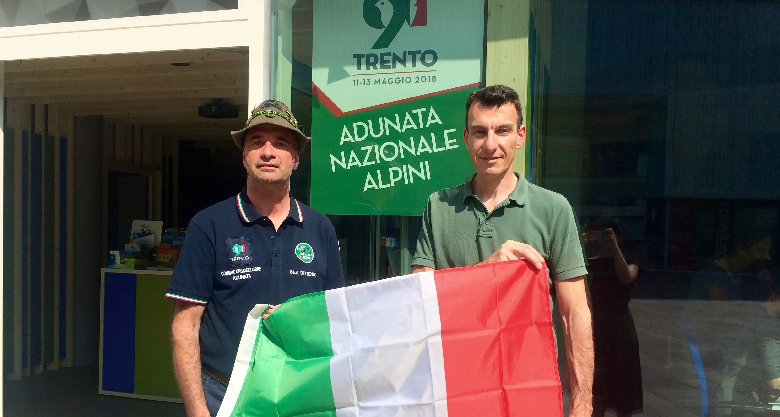 Adunata, tricolori gratis in Apt di Rovereto
