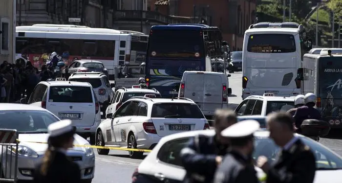 A Roma una persona su quattro è alla guida senza cintura