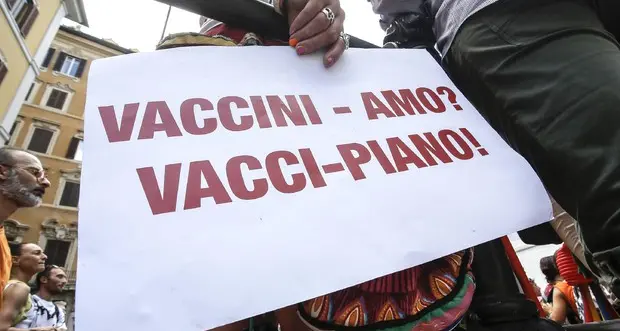 Genitori no vax, ricorso respinto Non hanno diritto a buoni servizio