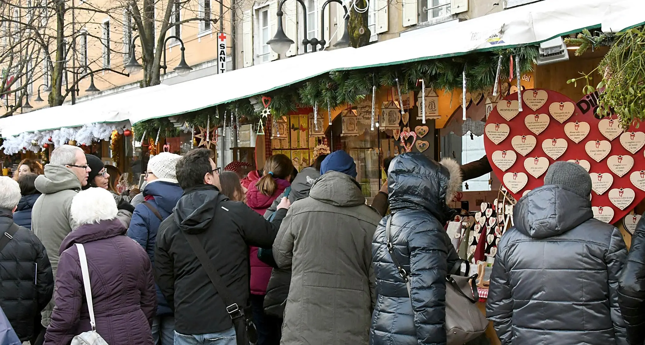 Le FAQ del Viminale: niente Maercatini di Natale i bimbi lontani dai nonni