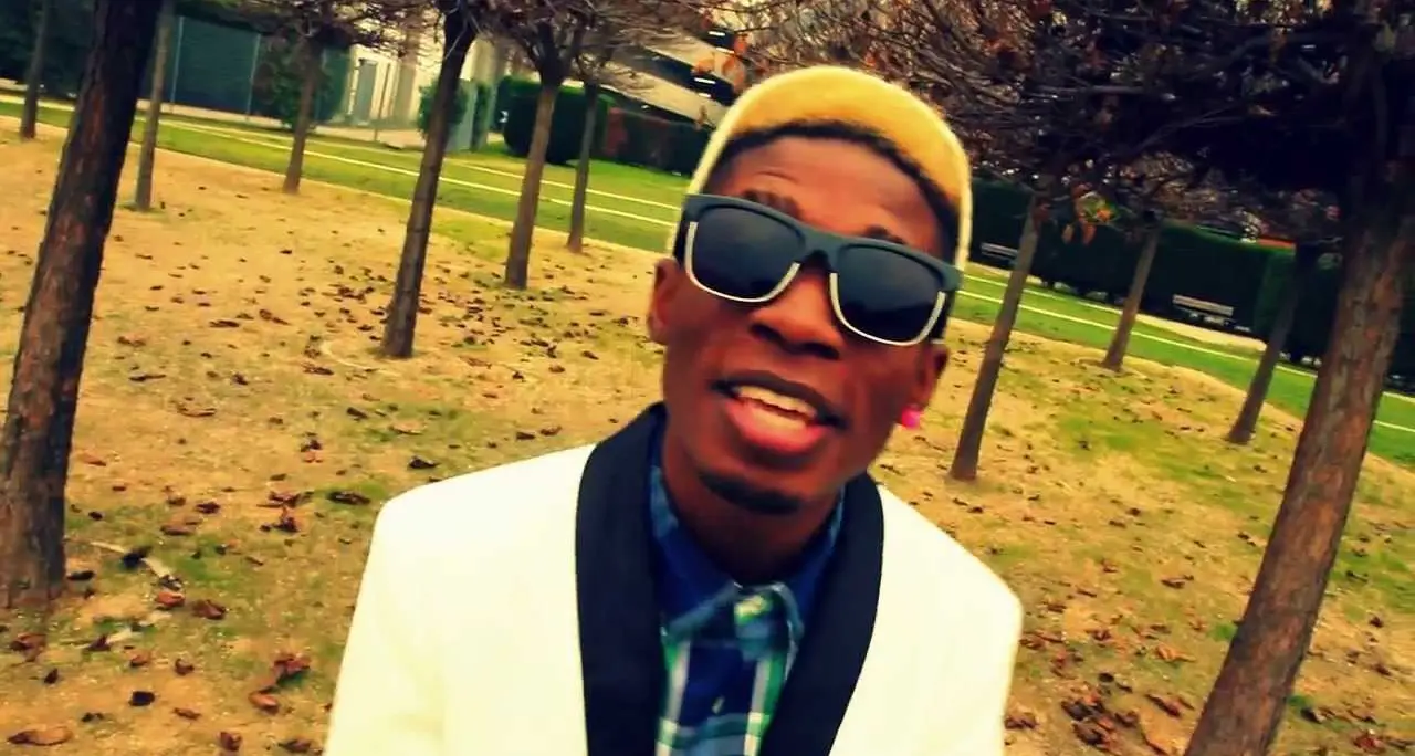 SmartLab, una Pasqua trash con il rap di Bello FiGo
