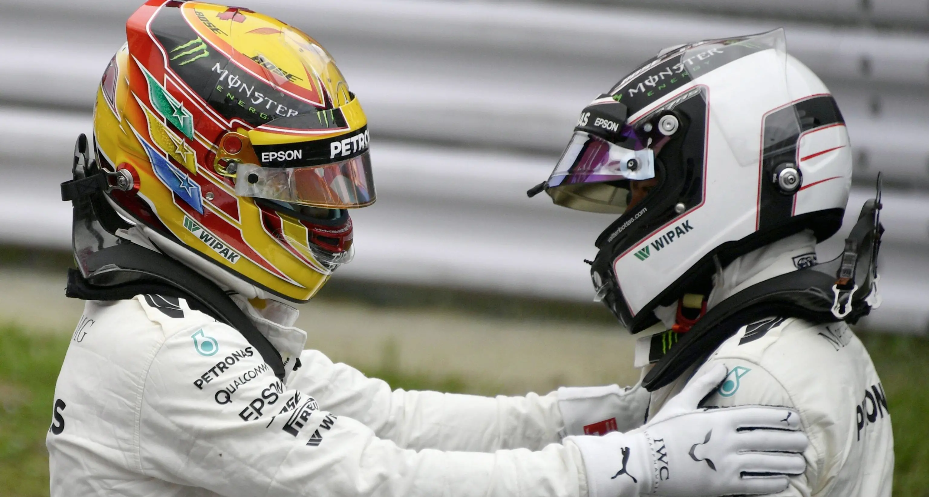 F1, Hamilton guadagna la pole Vettel: «Abbastanza soddisfatto»
