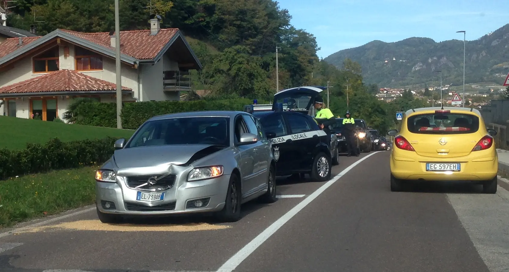 Incidente a Valcanover Tamponati i carabinieri