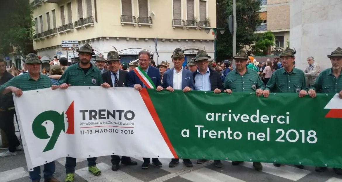 Adunata degli alpini a Trento, da lunedì c'è la guida all'evento