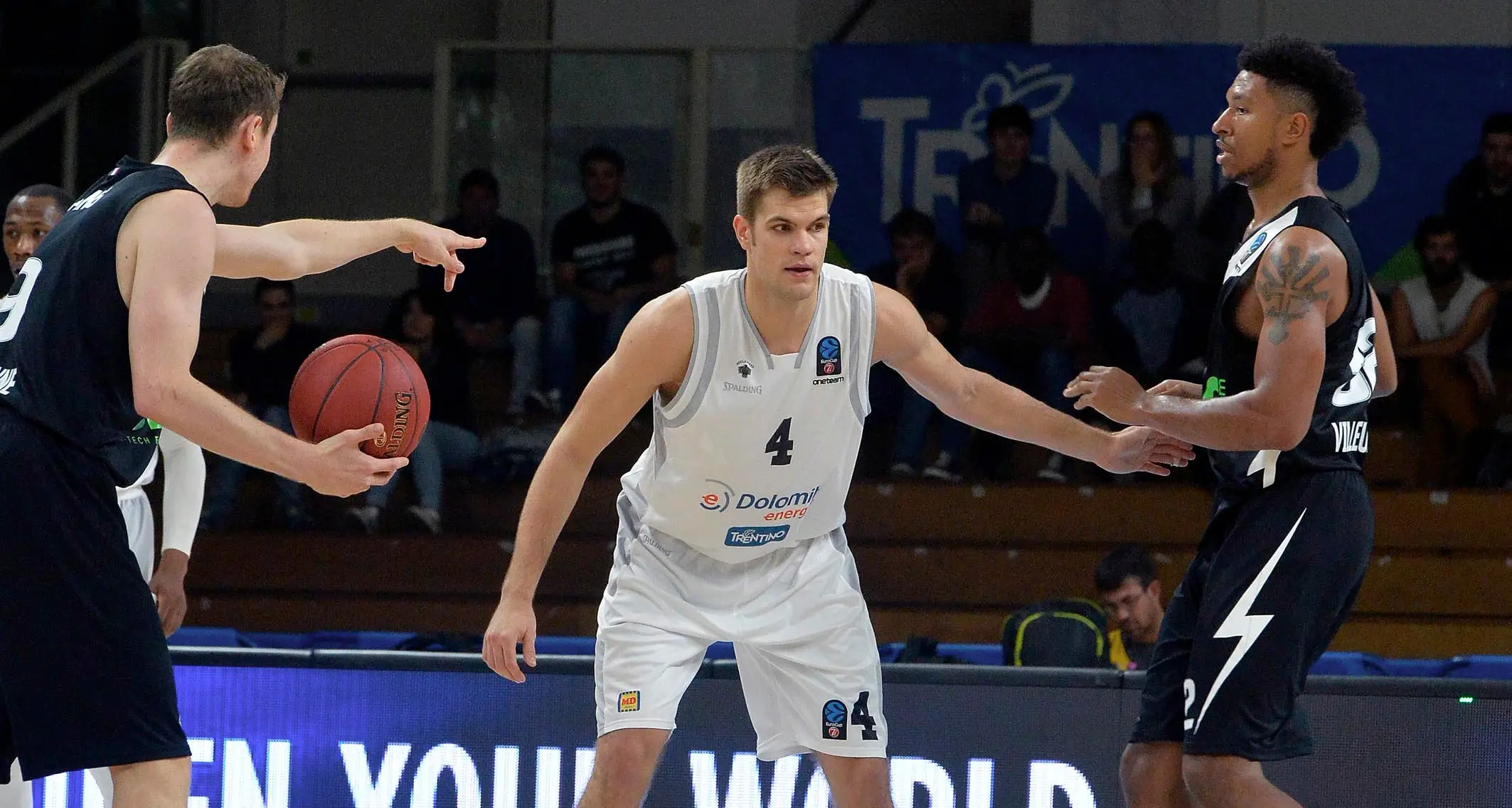 Dolomiti Energia, esordio ok in Eurocup Sconfitto l'Asvel Villeurbanne