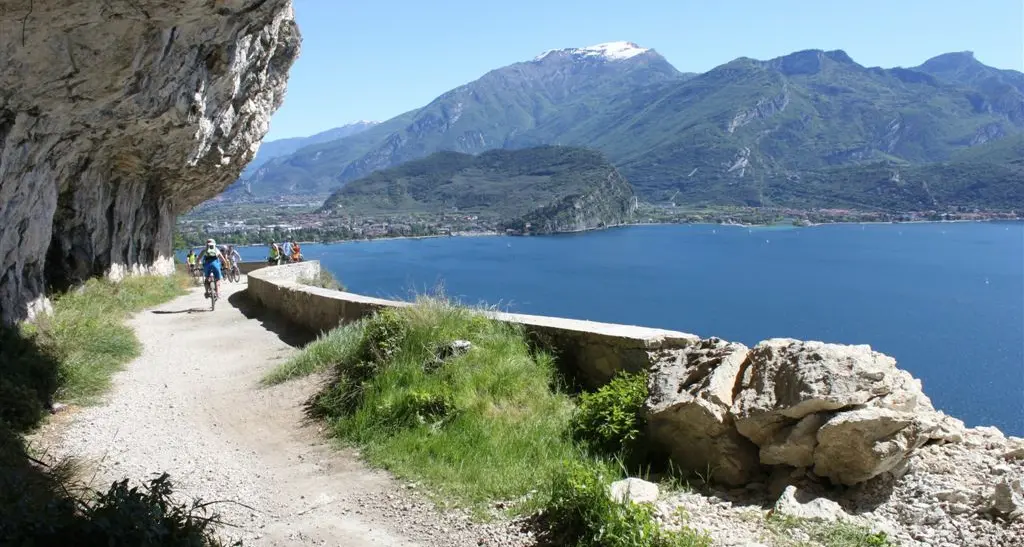 Ponale, «quasi pronta» Poi microcantieri estivi