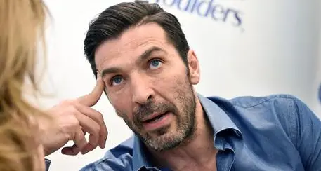 Buffon: «Sms a Donnarumma per la parata su Milik»
