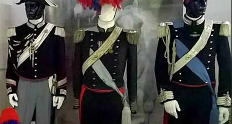 Cles, storie e divise dei Carabinieri