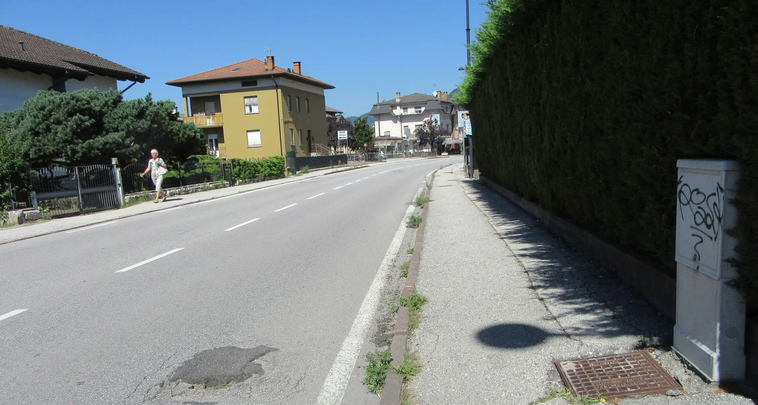 Pergine, ciclabile e marciapiedi nuovi in via Regensburger