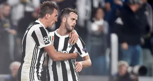 La Juve soffre poi stravince Khedira in formato mondiale