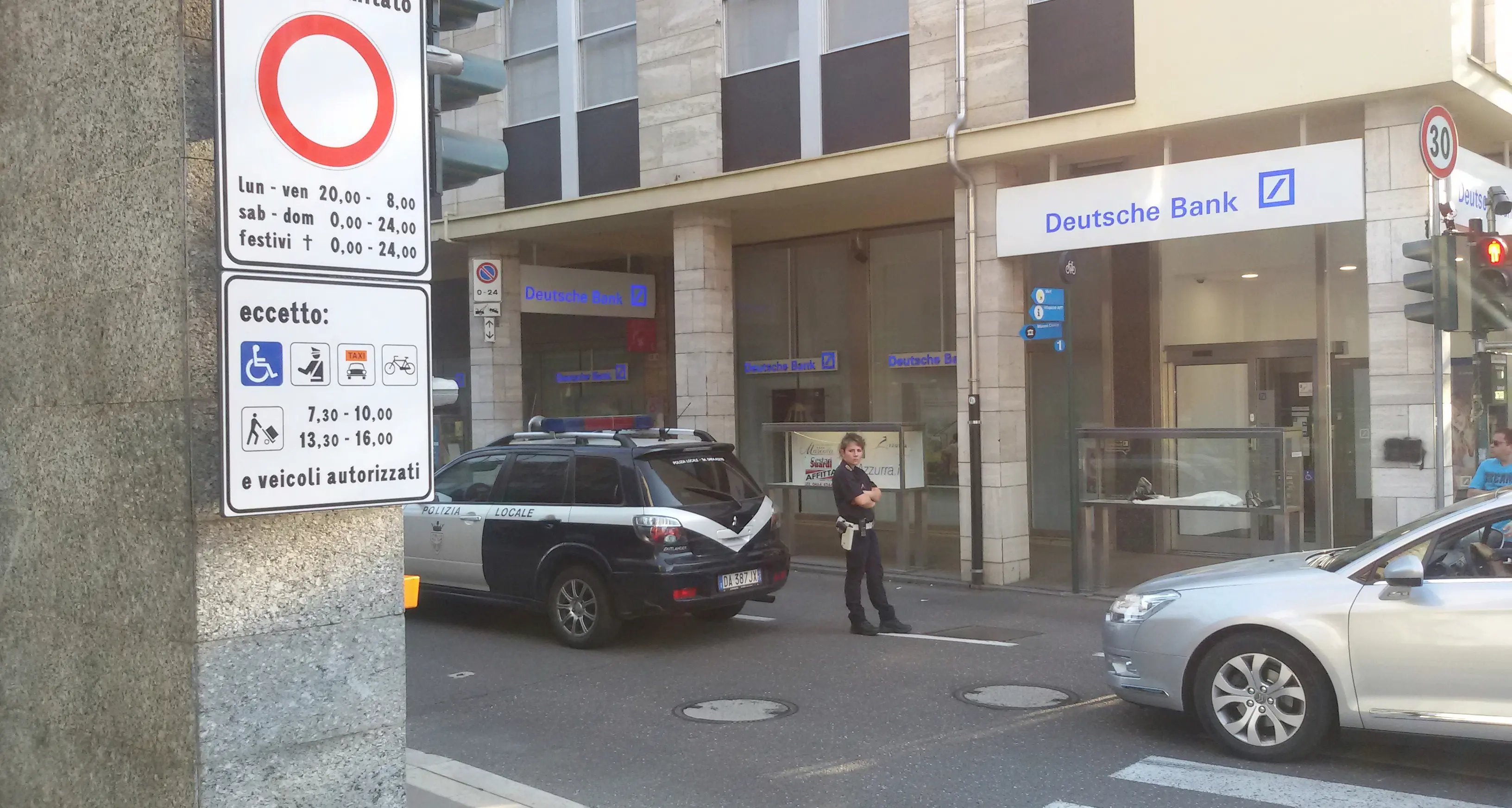 Accessi alla Ztl e i molti casi di multe a raffica La polizia locale: avvisiamo chi passa spesso