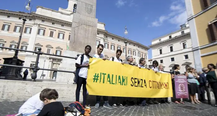 Ius soli, un altro rinvio Il centrodestra esulta