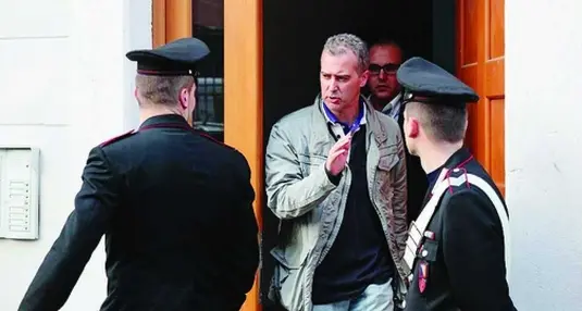 Accusato di omicidio ma resta libero Il caso della lite a colpi di zappa