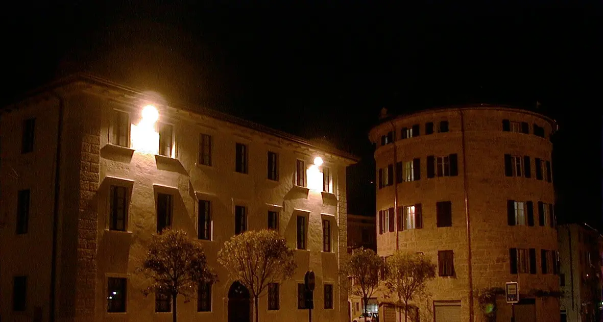 Cambio di residenza, dal 9 aprile obbligatorio prenotare on line