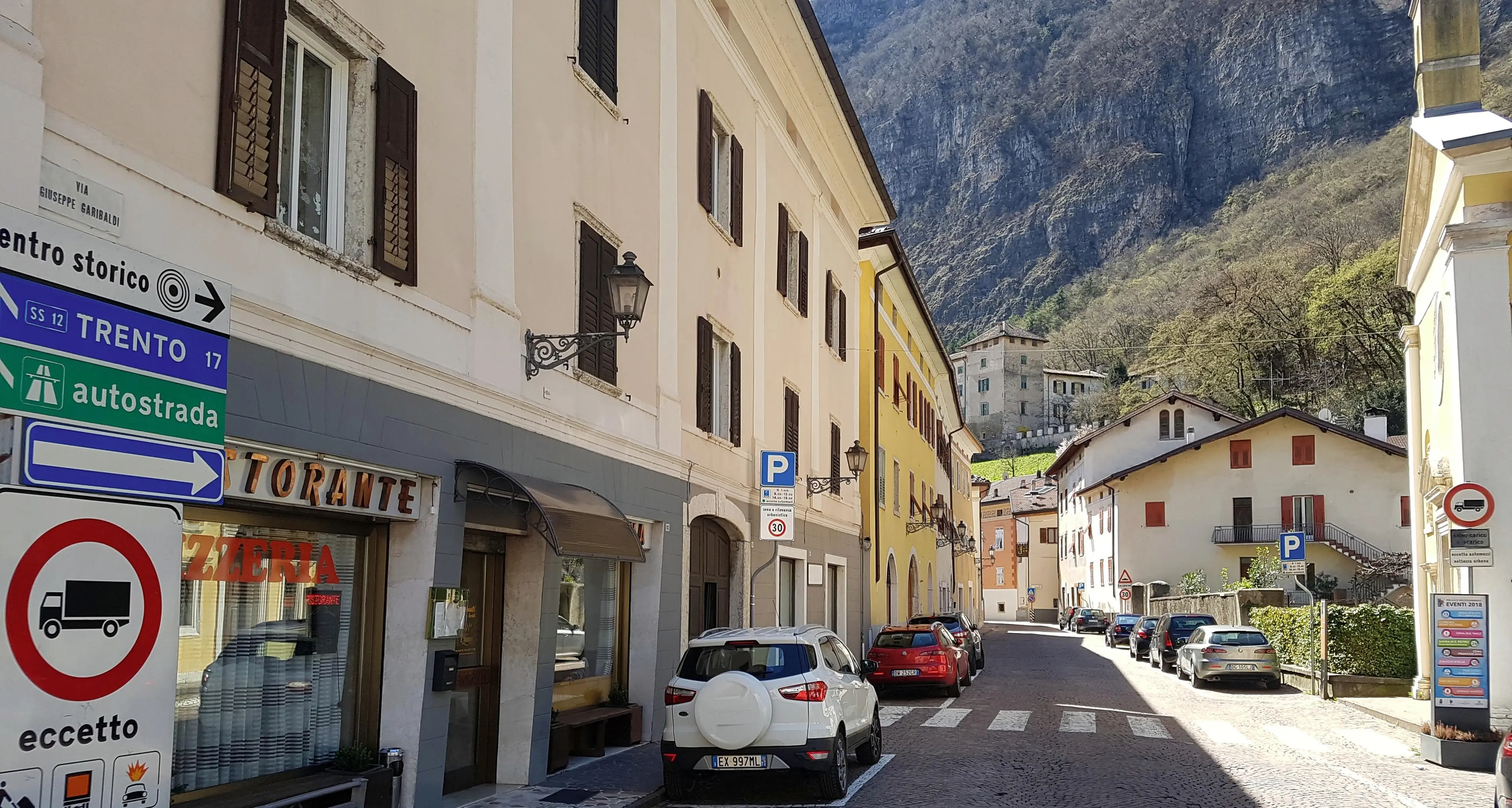 Via Garibaldi a Mezzolombardo verrà rifatta: inizio lavori a giugno