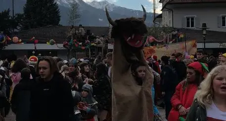 Terlano, la fine del Carnevale Colpa di cento ragazzi ubriachi