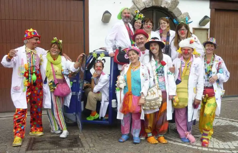 MATERIALI CLOWNTERAPIA