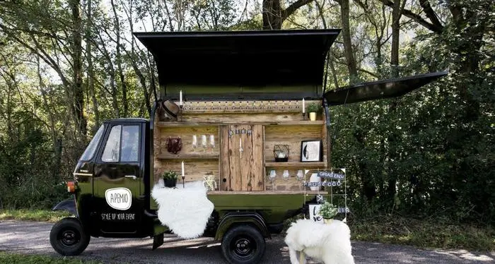 Il matrimonio? Ci vuole l'Ape Mitiche 3 ruote in versione high tech