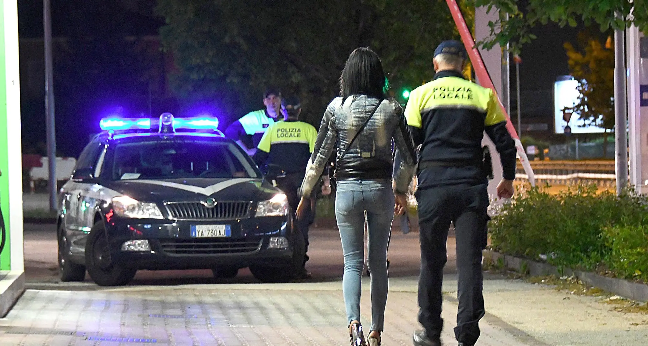 «Lucciole? Chiedevo solo un'informazione...» I clienti multati dalla polizia locale in via Brennero