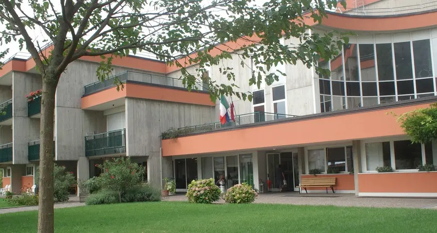 Il Comune di Mori entra in casa di riposo