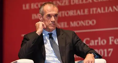 Carlo Cottarelli da Mattarella Alle 11.30 al Quirinale