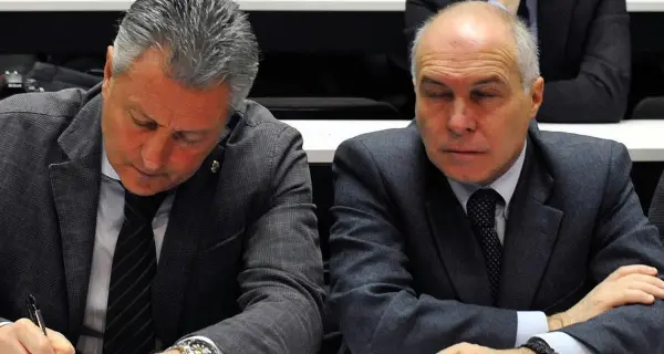 Gli ex senatori Panizza e Divina oggi tornano a timbrare il cartellino