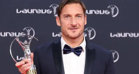 Nelle librerie in autunno l'autobiografia di Totti