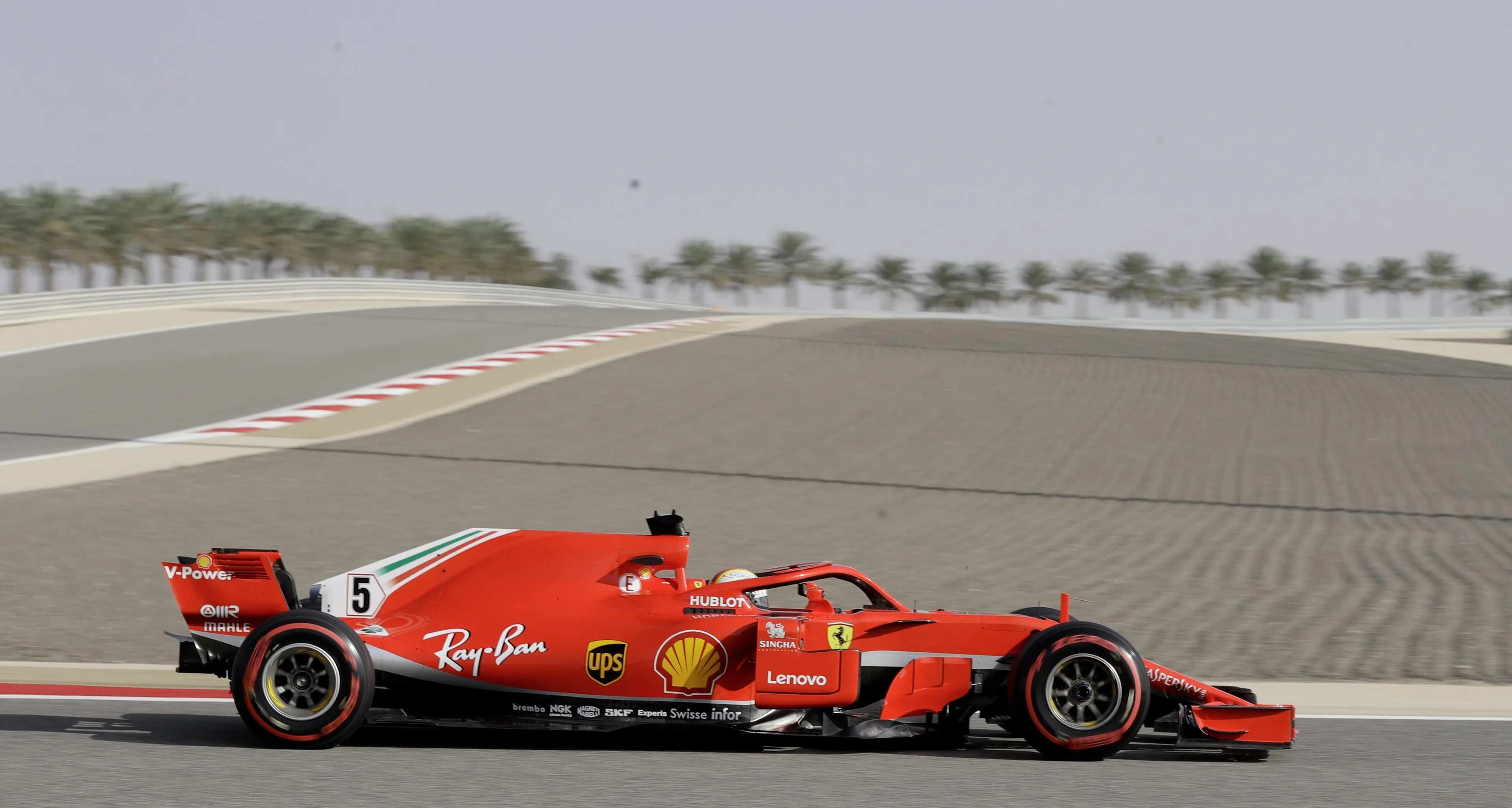 Formula 1, Gp del Bahrain Prima fila è per Ferrari