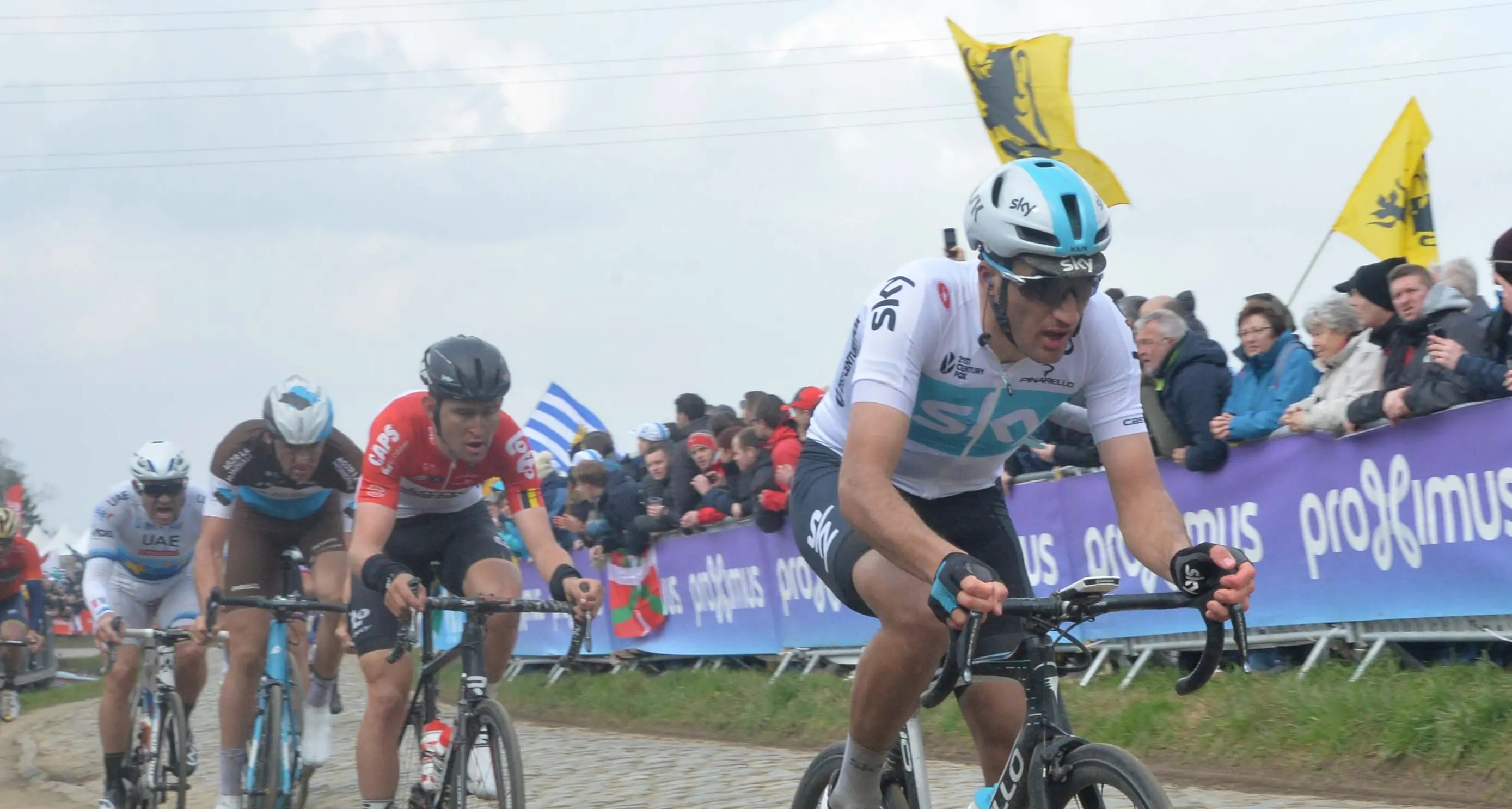 Trentin, Oss e Moscon alla Roubaix contro il favorito Van Avermaet