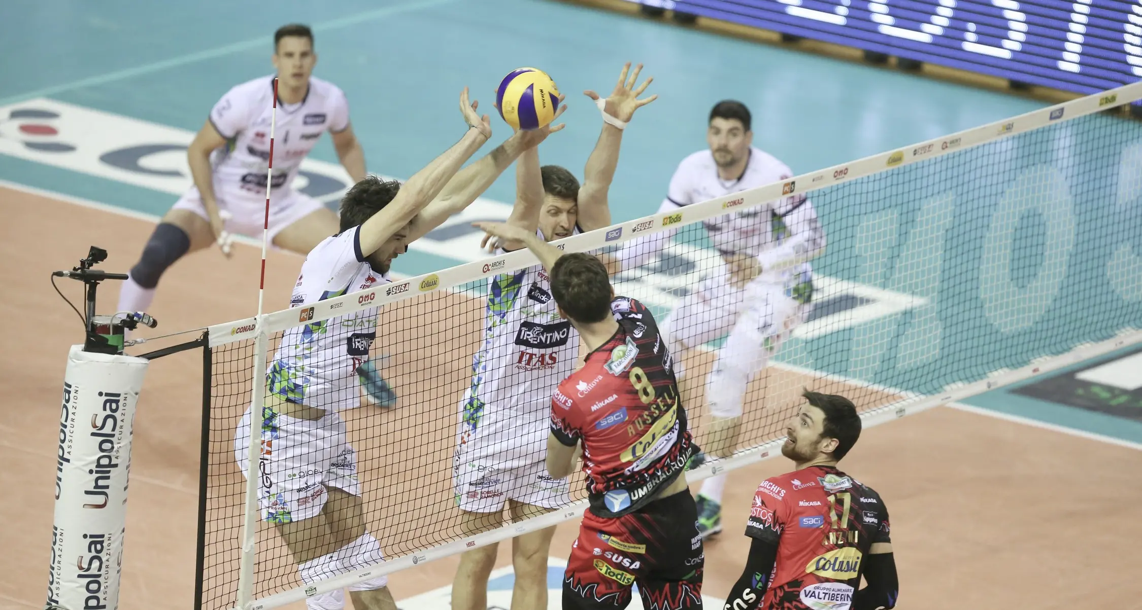 La Diatec Trentino cede solo al quinto set a Perugia in gara 3 di semifinale scudetto