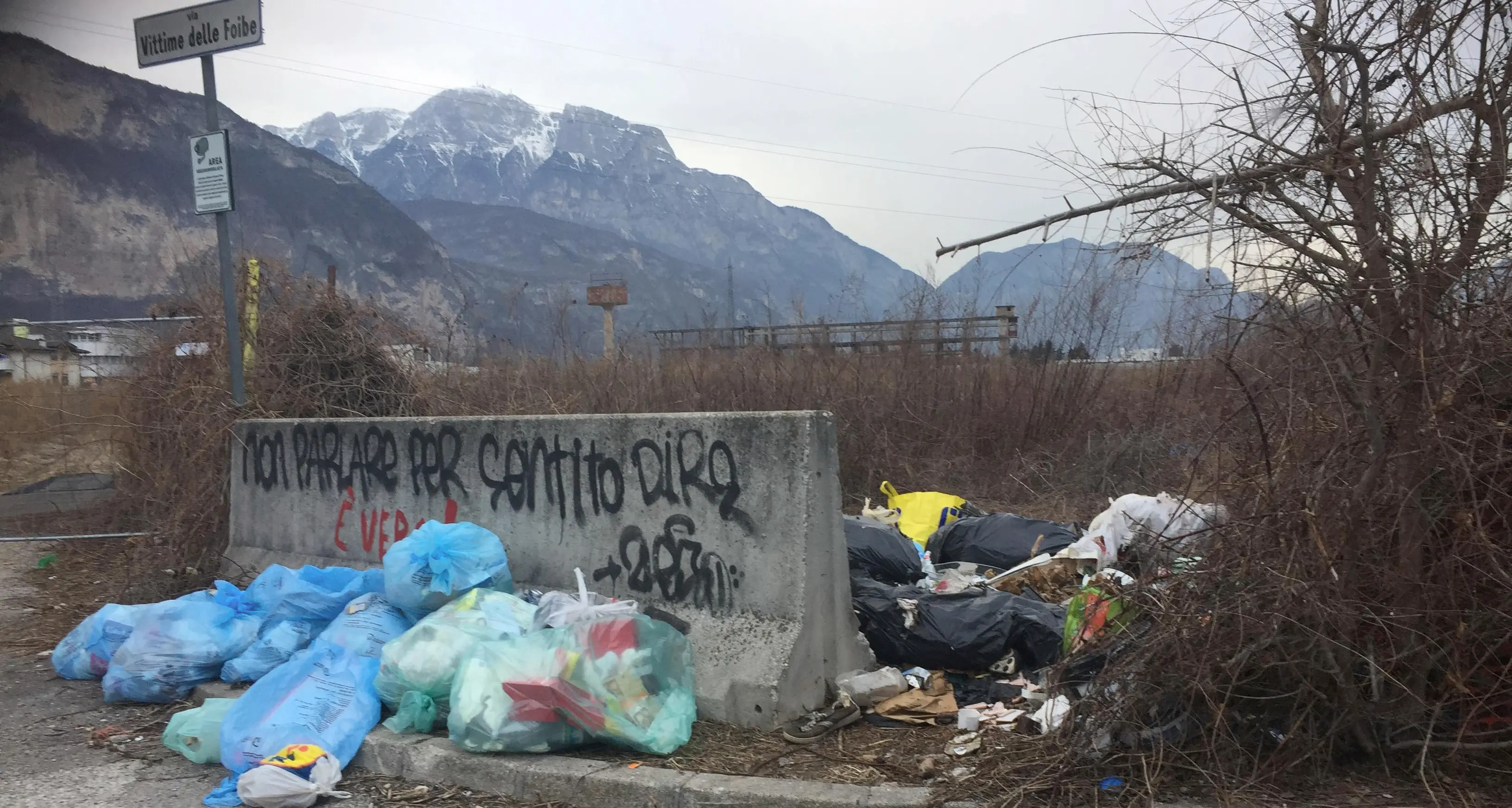 Discarica abusiva a Trento Nord Tutte le spese a carico del Comune